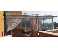 Zu verkaufen eine 45 m2 Wohnung mit 29,86 m2 Terrasse in Siófok (Balaton, Ungarn).
